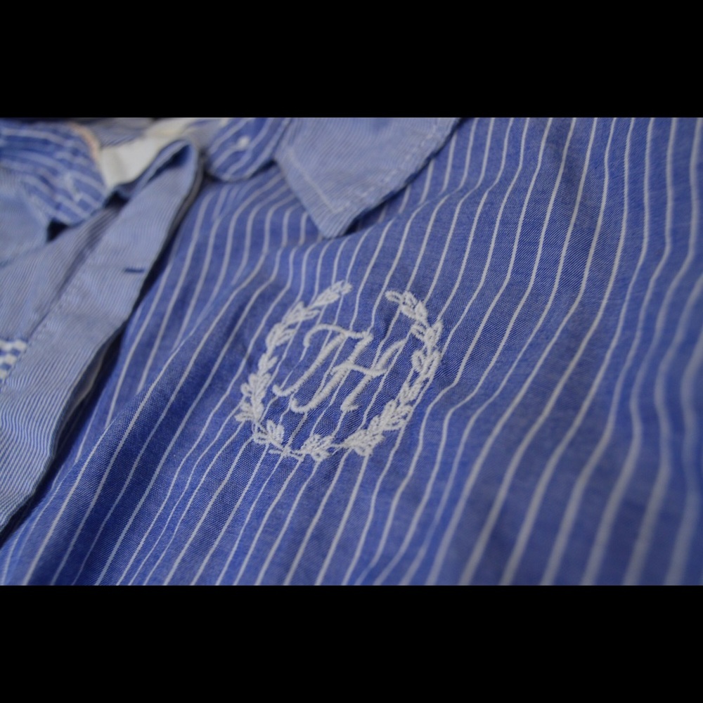 Tommy Hilfiger button up